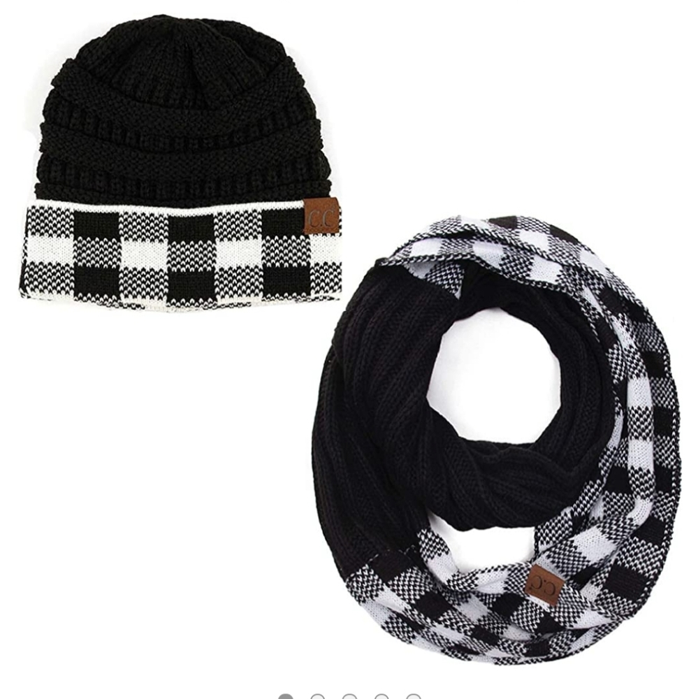 Buffalo Plaid Check Print Beanie with loop scarf